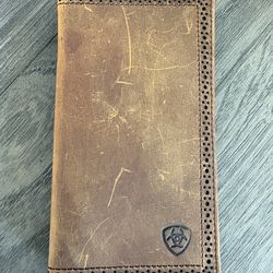 ARIAT - Men’s Leather Perforated Edge Rodeo Wallet