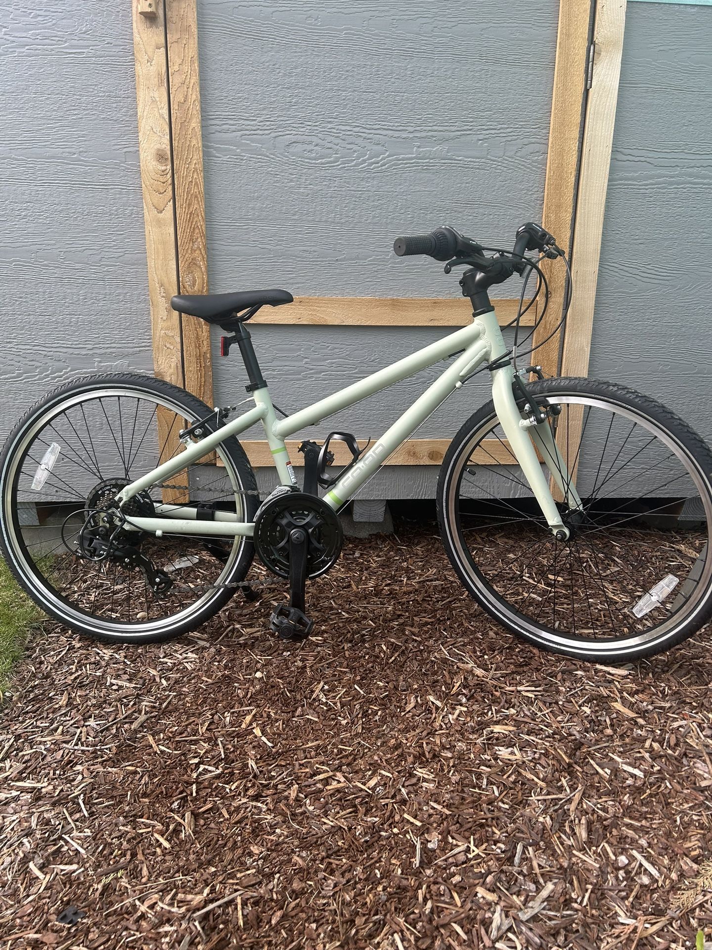 REI REV CTY 24 INCH Kids Mountain Bike