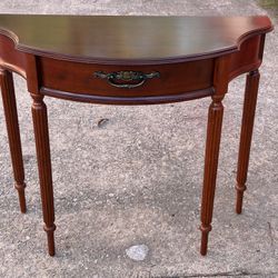 Late 20th Century Bombay Furniture Federal Style Mahogany Console Table.  