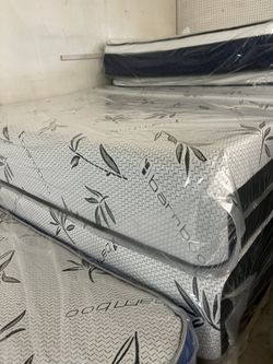 Queen Size Memory Foam With Delivery If Not Far