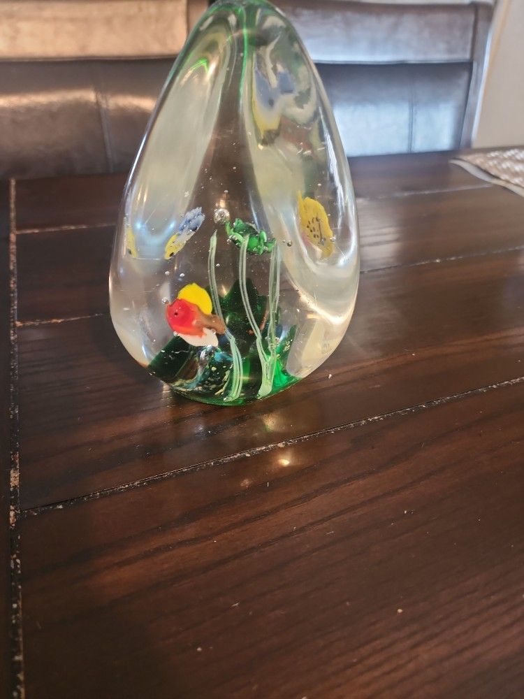 VINTAGE FISH BOWL ART PAPERWEIGHT