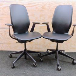 New 2024 Steelcase SILQ Office Chair Leather Black 1 left