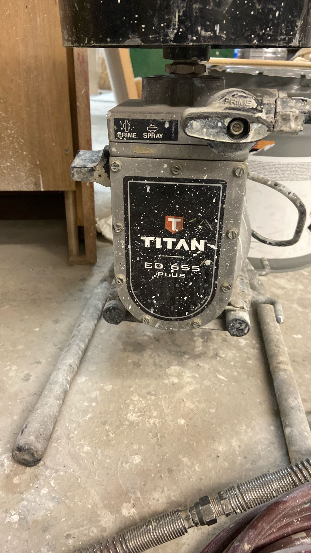 Airless Spray Paint Titan