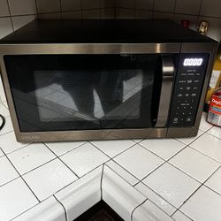 1.6 cu. ft. Countertop with Sensor Cook Microwave in Stainless Steel 