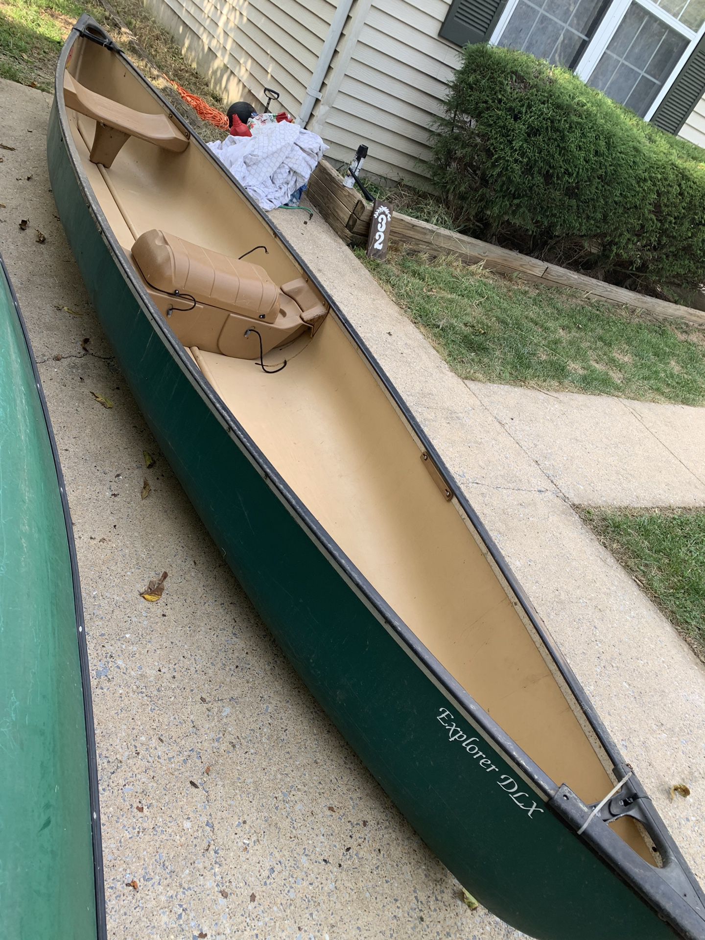 Pelican DLX Explorer Canoe