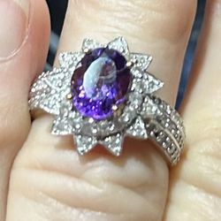 Beautiful Amethyst And Diamond Ring