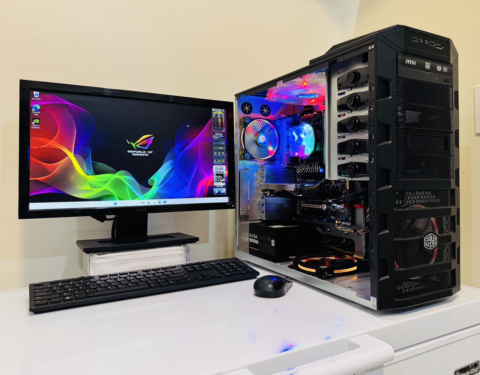 ASUS Starter Gaming PC 8 Core I7 CPU @ 2,8 GHz. Nvidia GTX 650 128G SSD/1T HDD, 12G RAM. WIFI. 10 USB. DVD, 500W PSU. 22” Monit/Keyb,Mouse. Win11Pro