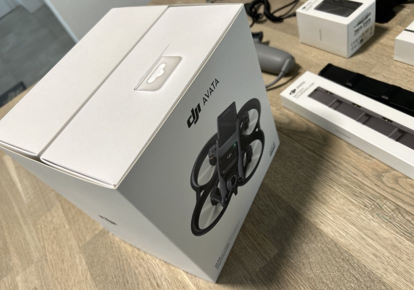 DJI Avata Pro-View Combo Camera Drone (with RC Motion 2 Remote)