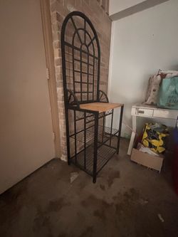 Wine cabinet