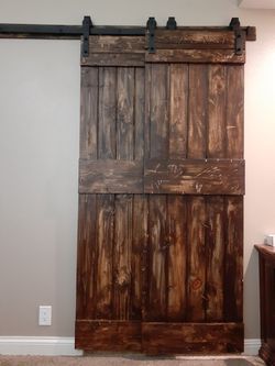 Barndoors Rustic design