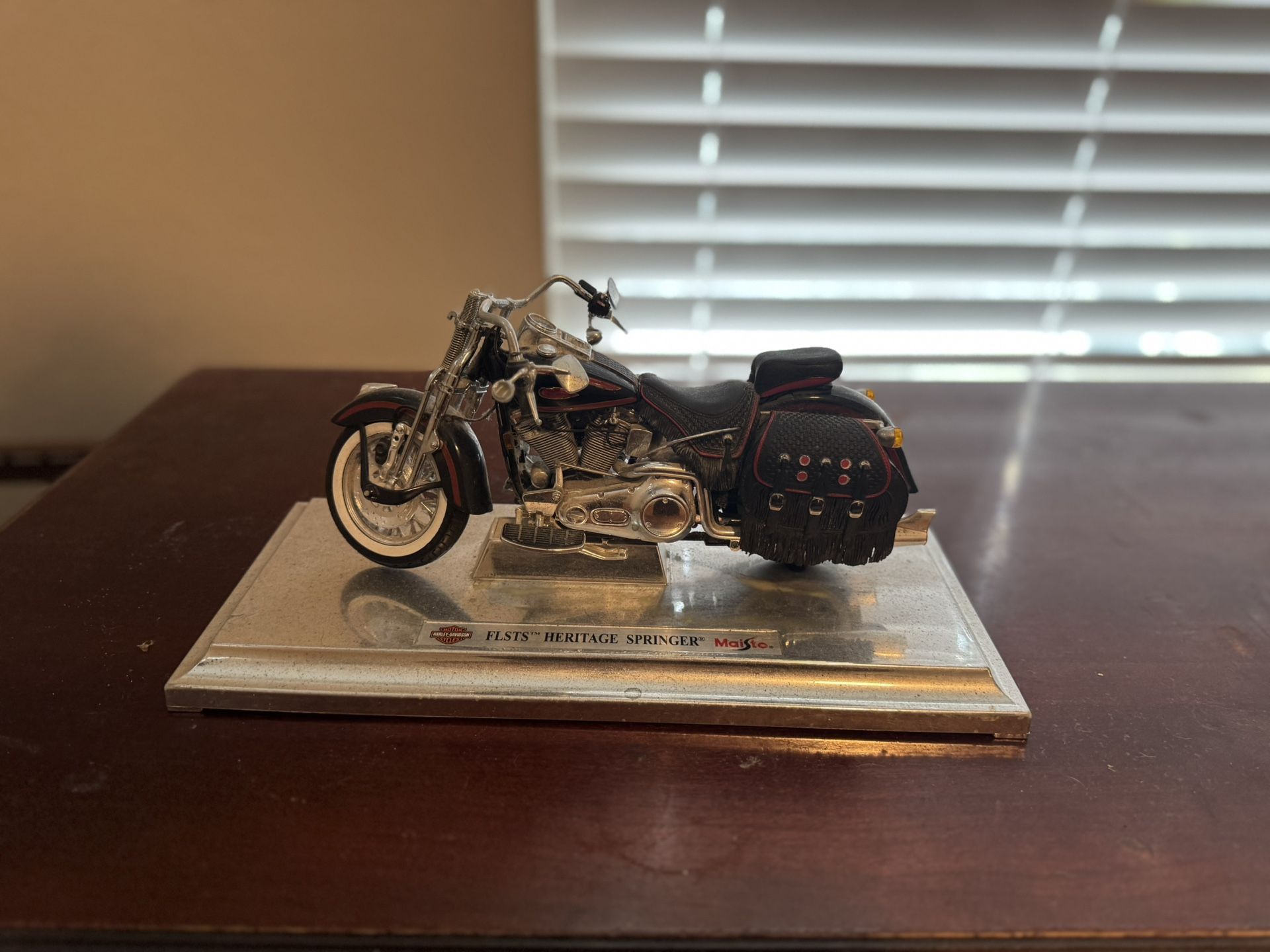Harley Davidson FLSTS Heritage Springer Model 