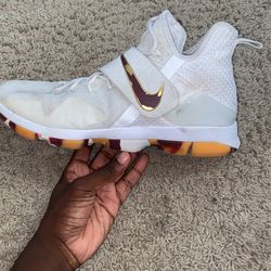 Nike LeBron 14 White Wine for Sale in Raymore MO OfferUp