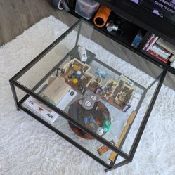 31.5"x31.5" Glass Coffee Table