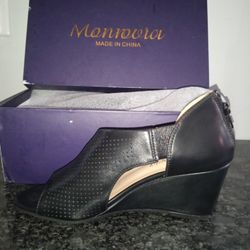 New Ladies Wedges Size 6.5 Black Ladies Shoes