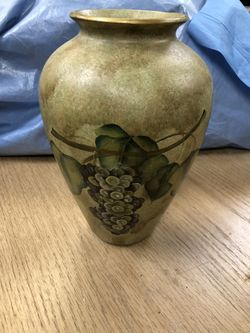 11 Inch vase 