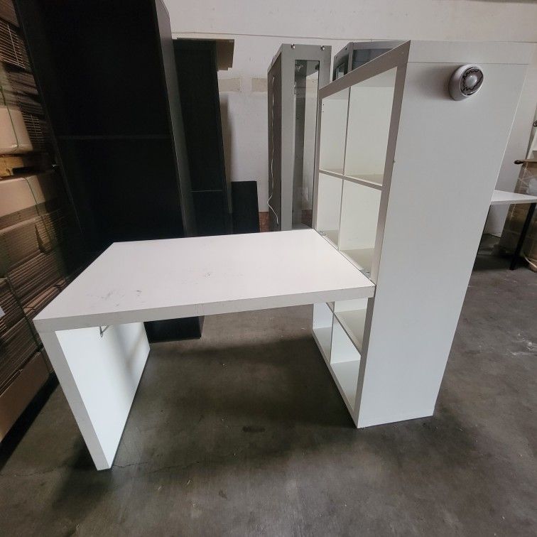 Ikea Expedit/Kallax 4x2 Cube Shelf with Extension Table for Sale in Los