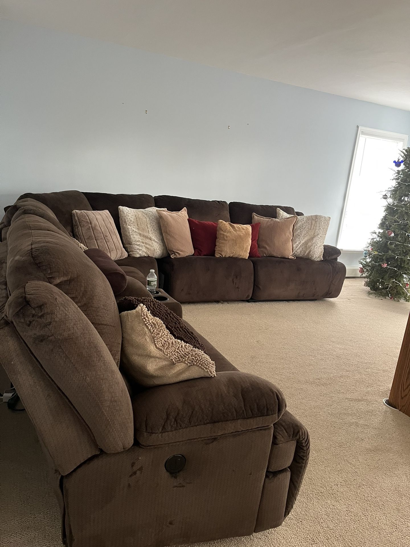 Sectional brown COUCH