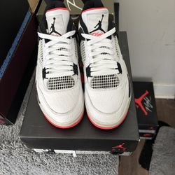 Jordan 4 Flight Nostalgia Size 9.5