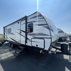 RV 29 Feet! (Private Hall) 