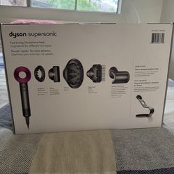 Dyson Supersonic – Lightly Used