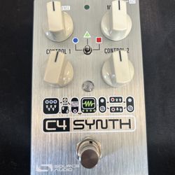 C4 Synth Pedal Source Audio 