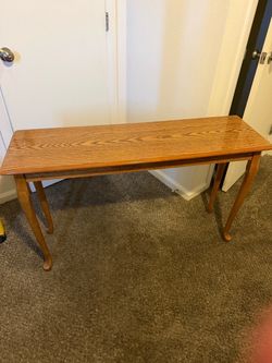 Wood entry table