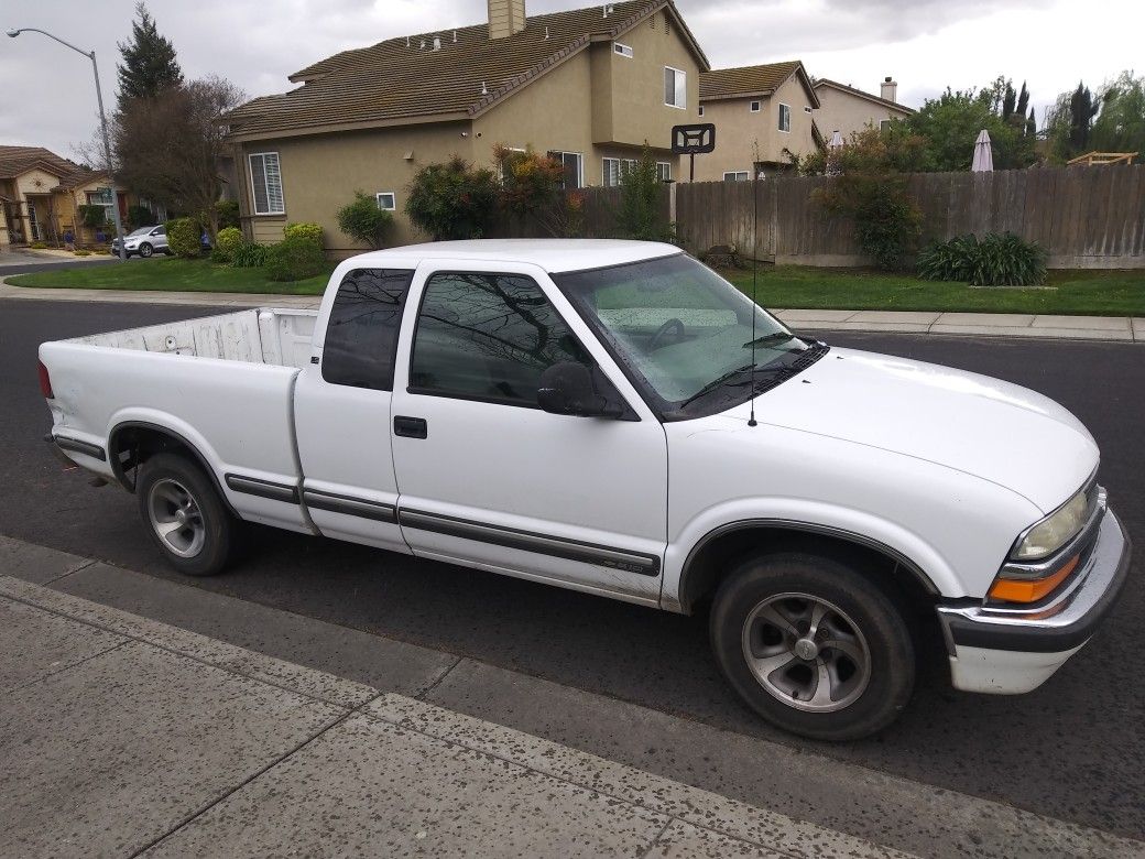 1999 Chevrolet S-10