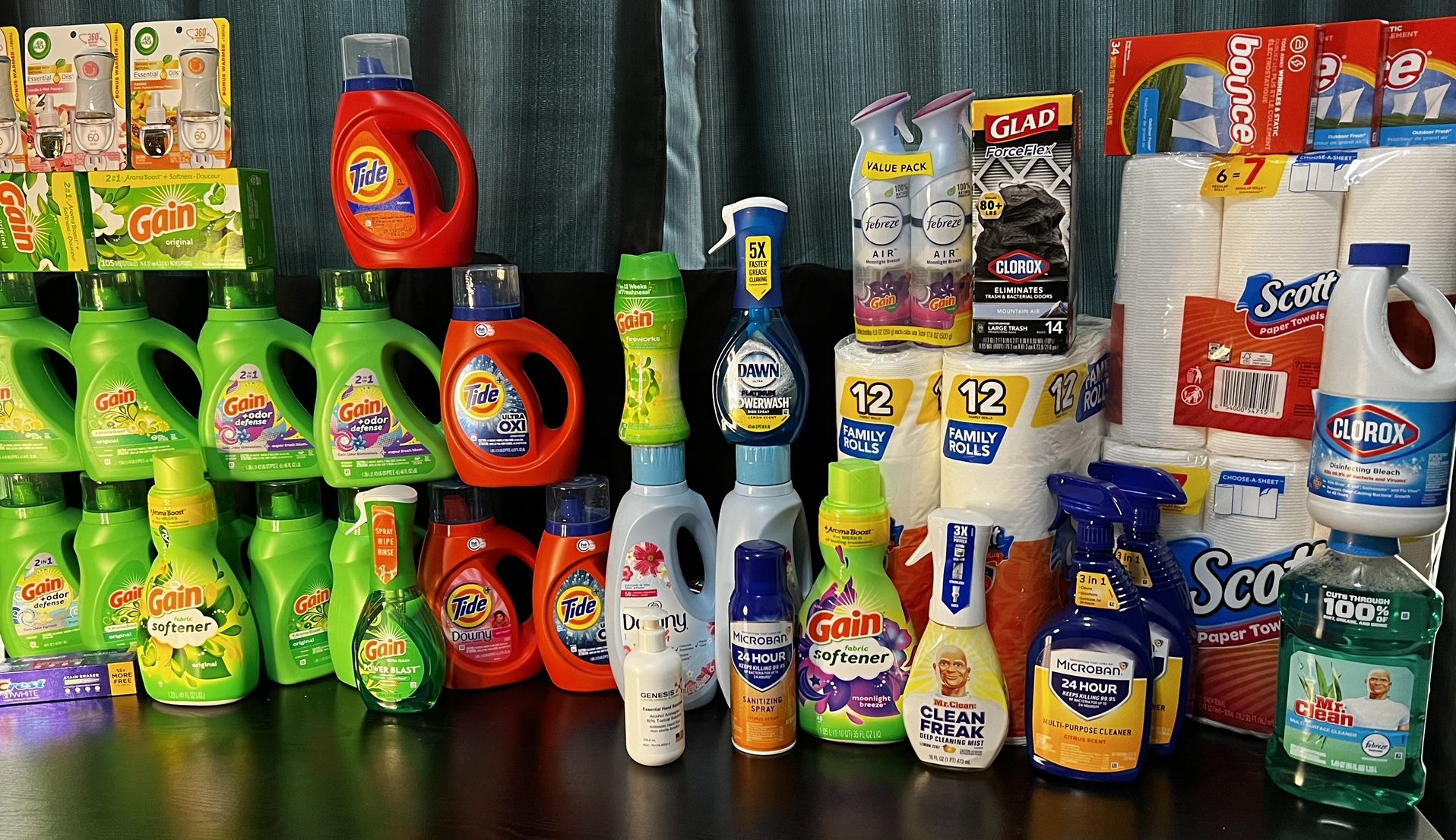 43 piece Tide and Gain bundle