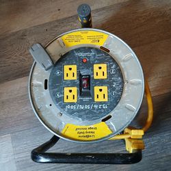 50 ft extension cord on winding reel
