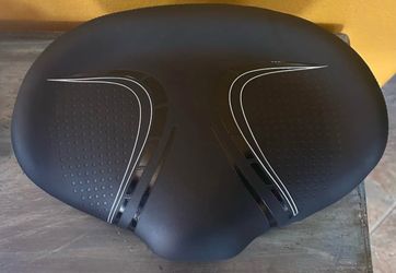 Blue wind oversized noseless bike seat