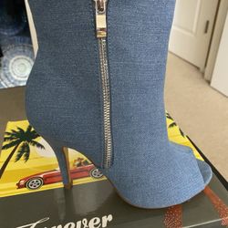 Blue denim heels size 7