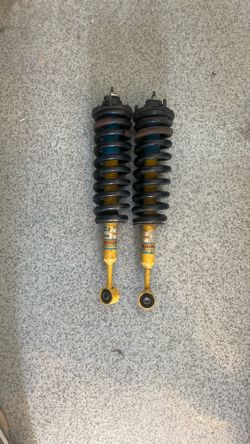 TRD Bilstein Front Struts -2017 Toyota TACOMA