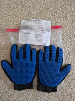 Delomo Dog, Cat Horse & Small Pet Grooming Gloves, Blue