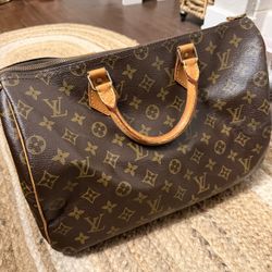 Large Speedy Authentic Louis Vuitton 