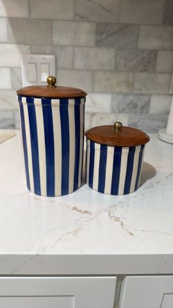 Tea jar