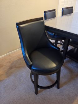 6 PERSON SEAT TABLE.