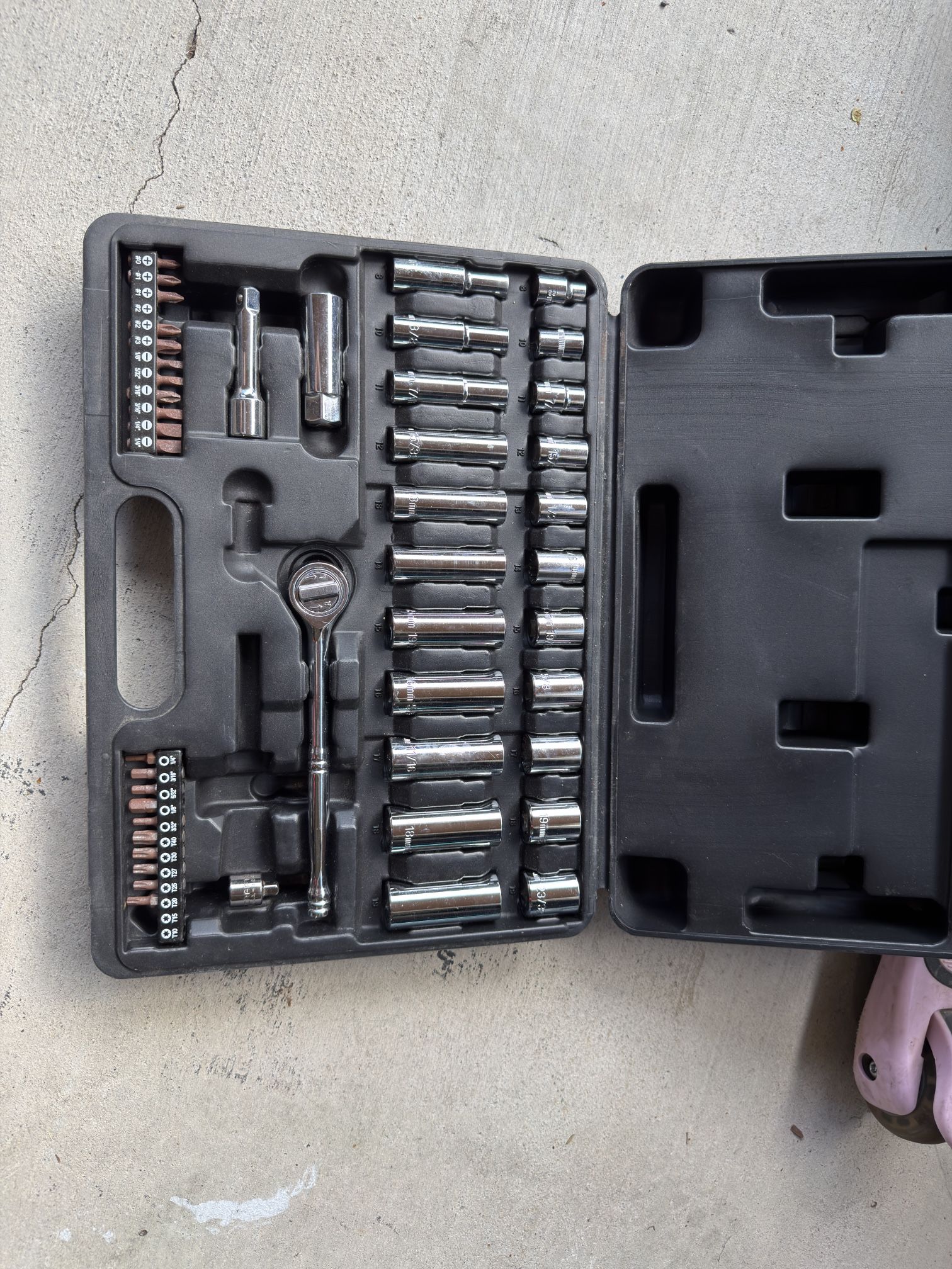 36 Piece Tool Set