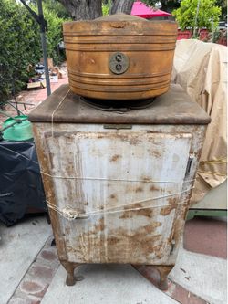 Antique general electric refrigerator