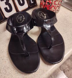 🔥Prada Black Patent Leather Sandals (Size 40 / US 10)🔥