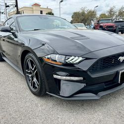 2022 Ford Mustang Premium We Finance 