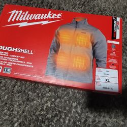 Milwaukee Sweater 