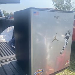 Mini Refrigerator 4.3 cu Ft