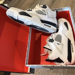 Military Black JORDAN 4 Size 6.5Y