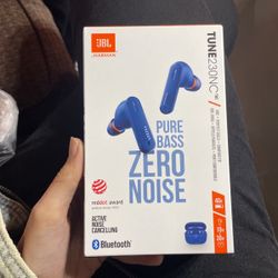 JBL Tune 230NC Zero noise