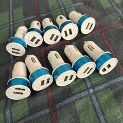 CAR CHARGER( Double. ).  USB.       NEW. 