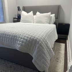  Queen Platform Storage Bed With Mattress New 