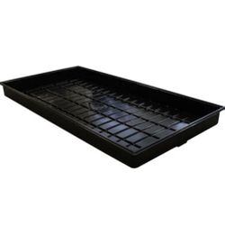 4x8 Grow Trays ( Like New Condition)