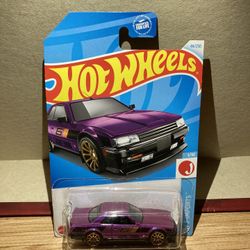 Hot Wheels / Nissan Skyline RS KDR30 / Purple 
