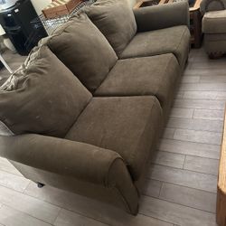 Sofa / Pullout Bed