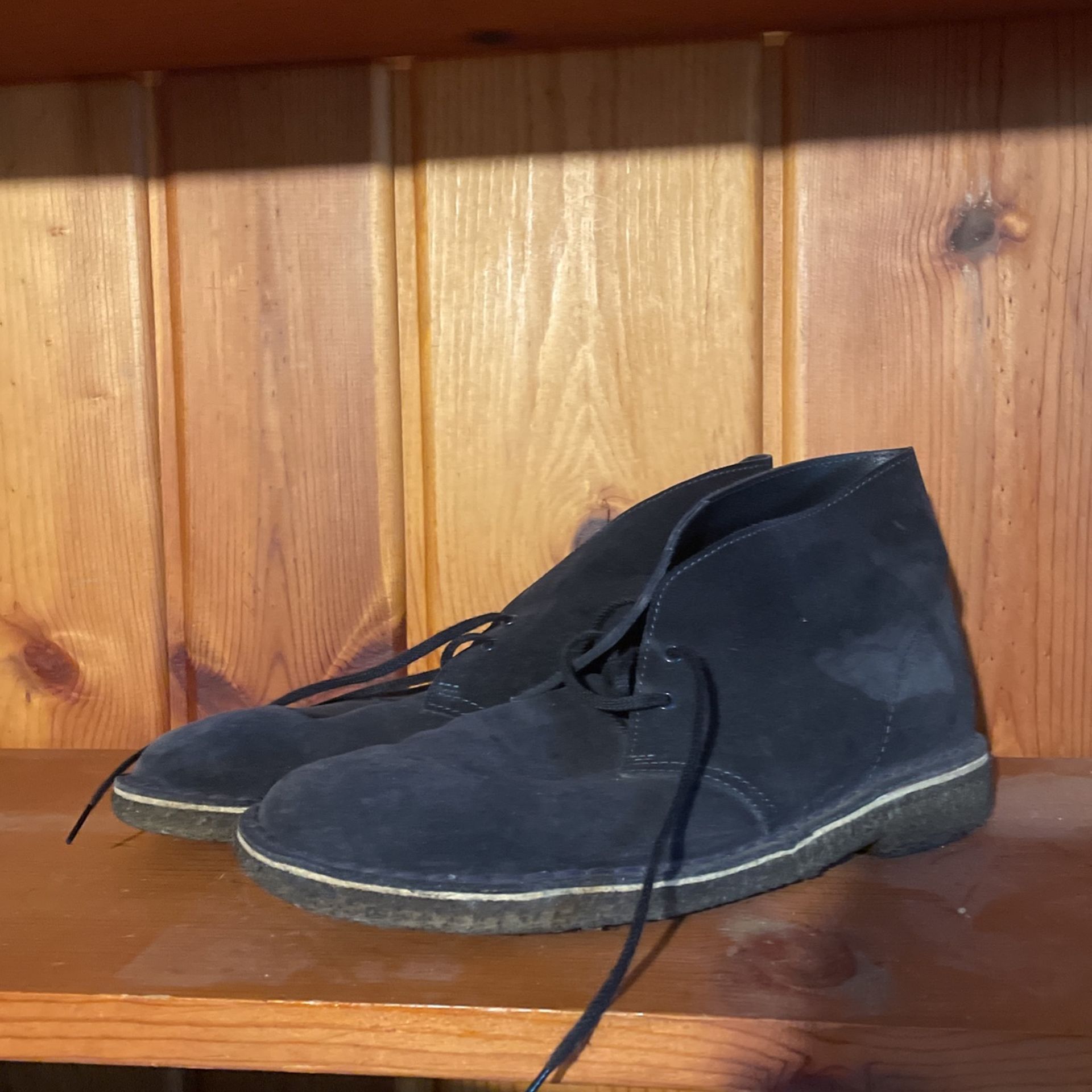 Clark’s Desert Boots Dark Blue Suede Shoes Men’s 9.5